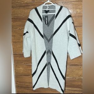 NWT Steve Madden Aztec Ruana Long Sweater Cardigan silver gray& black